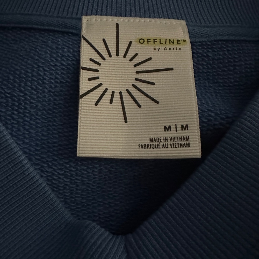 OFFLINE BY AERIE THROWBACK CROPPED V NECK SWEATSHIRT - Picture 3 of 3